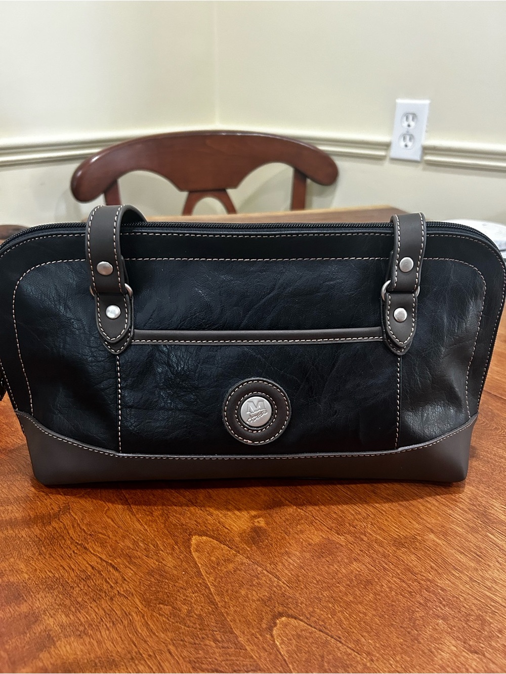Canadian brand Mouflon bag.  Great shape.